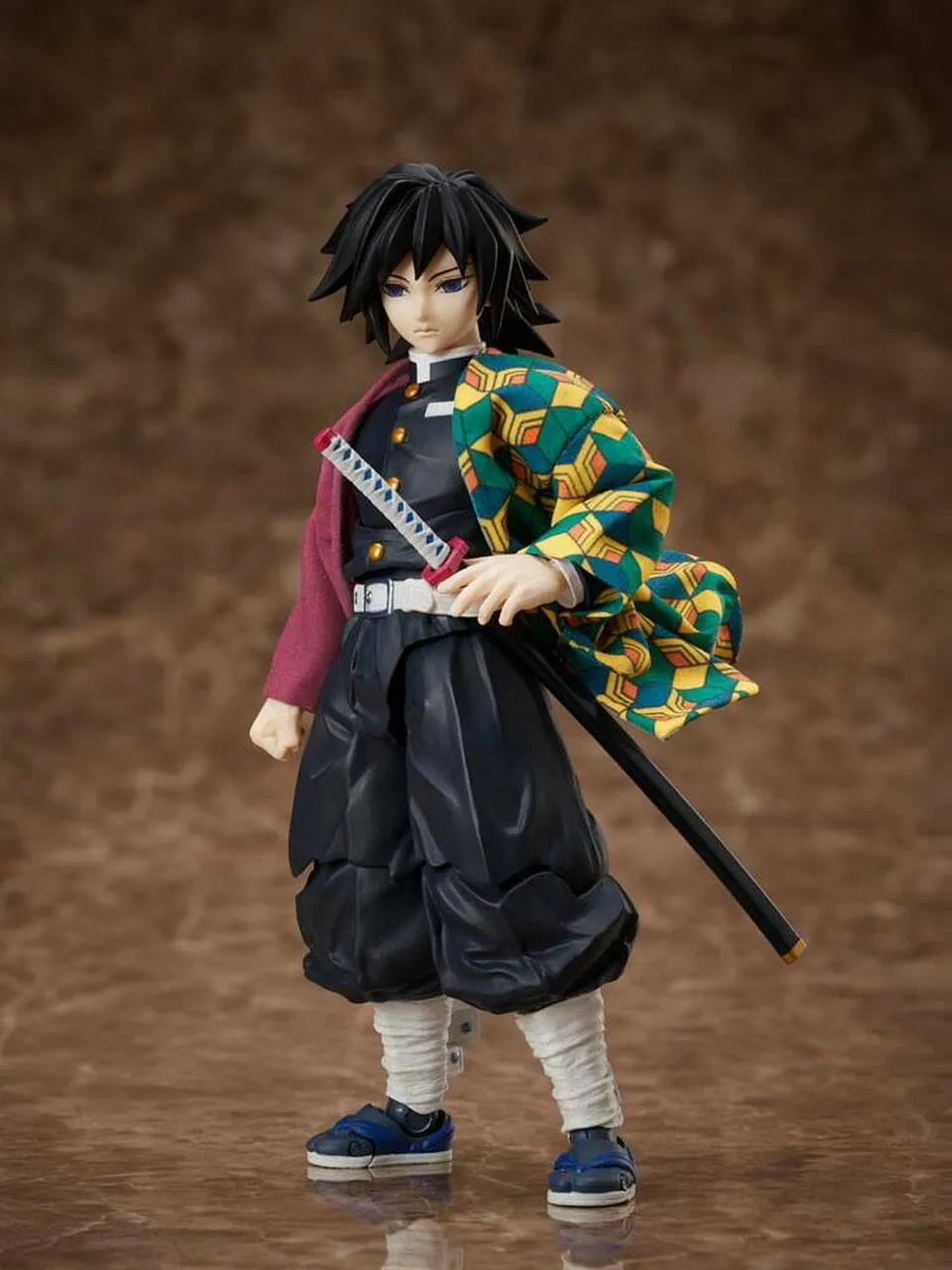 DEMON SLAYER: KIMETSU NO YAIBA BUZZMOD. GIYU TOMIOKA FIGURINE