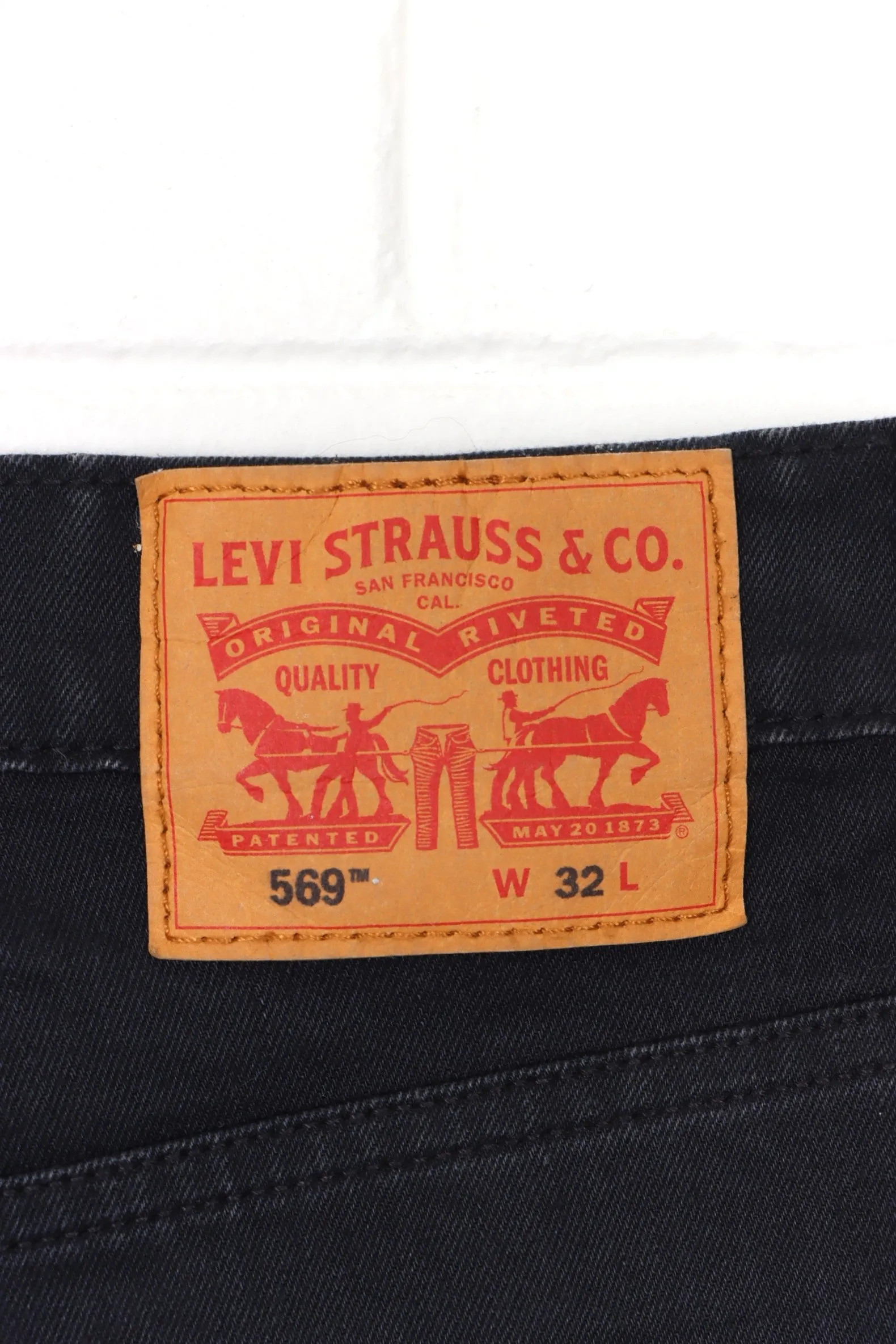 LEVI'S Black 569 Denim Shorts (32)