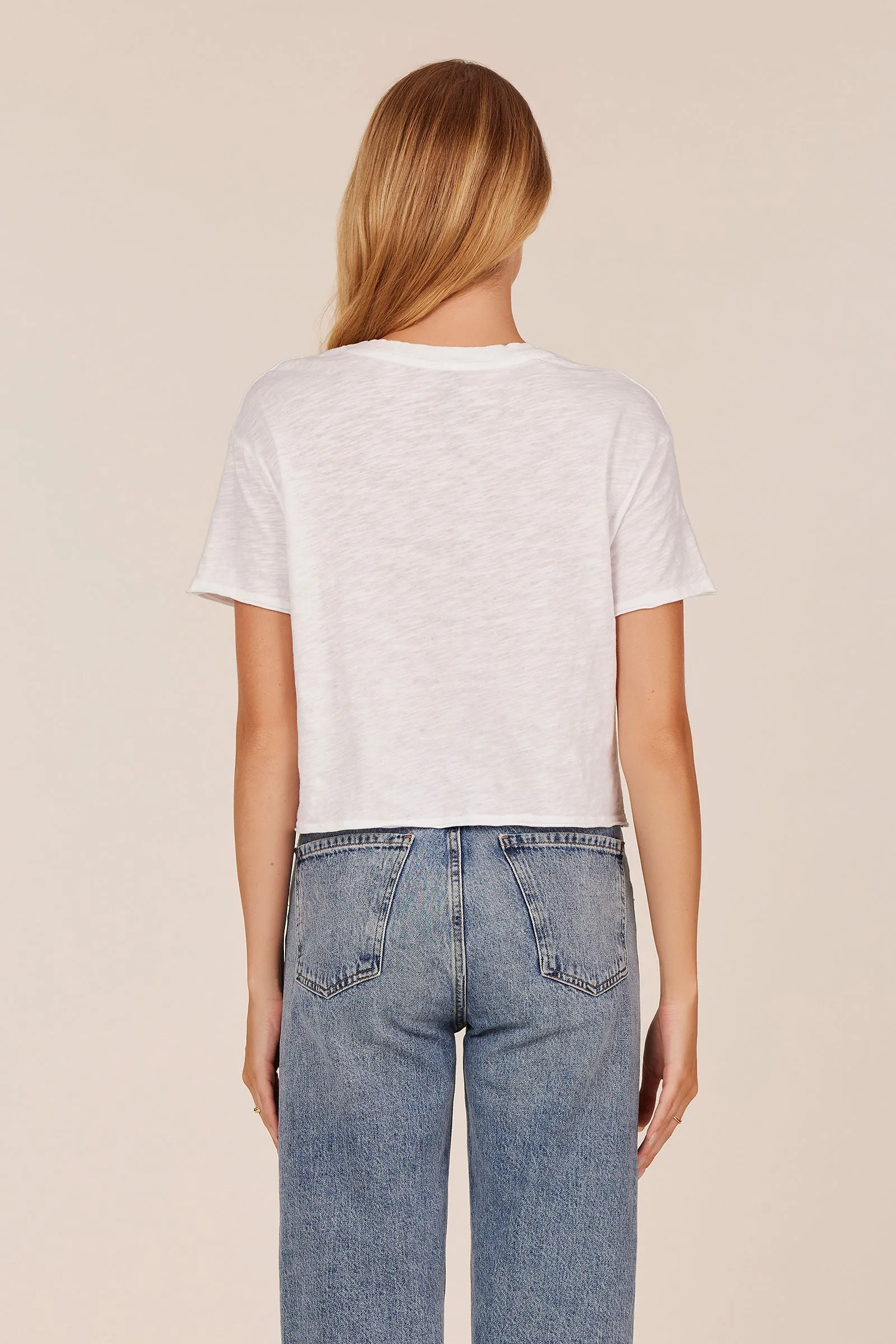 RAW EDGE CROPPED TEE